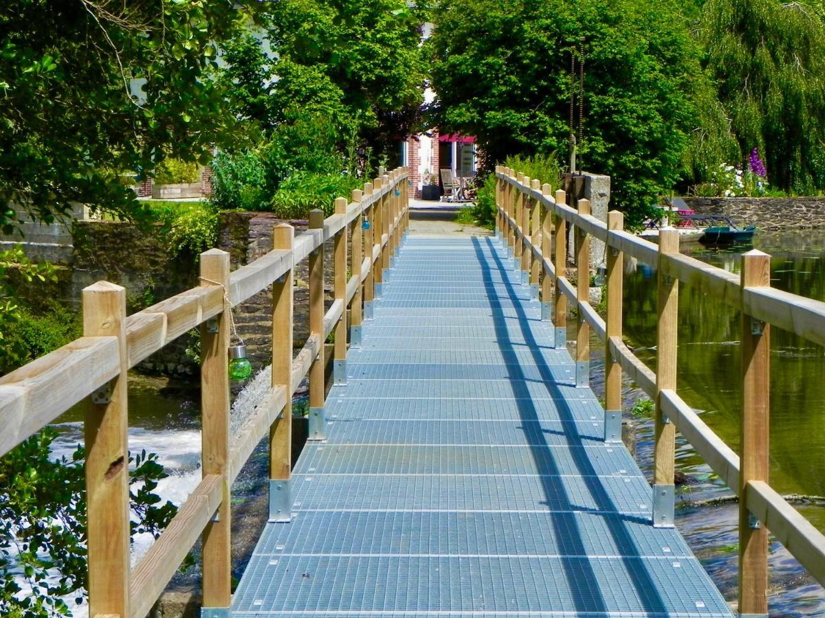 Le Moulin De Bury, Maison De Campagne Au Bord De La Riviere A 13 Kms Au Sud De Rennes Chavagne エクステリア 写真